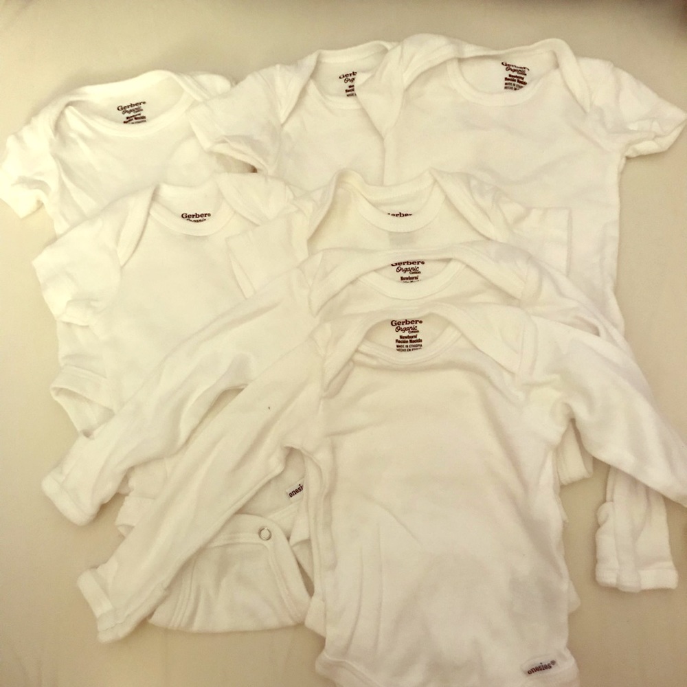 7 piece onesie Gerber organic newborn white